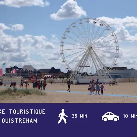 Botel Voilier Confortable En Bois A Cotes Des Plages Et Ferries Ouistreham