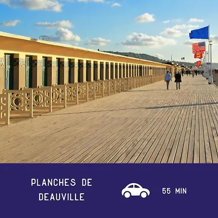 Voilier Confortable En Bois A Cotes Des Plages Et Ferries